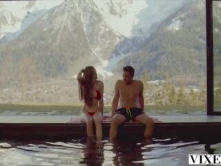 หมาป่าผู้หญิง สกี กระต่ายบันนี่ sonya มี ทางเพศสัมพันธ์ aroused เพศ ใน the alps