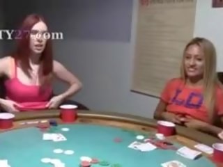 Ung flickor kön på poker natt